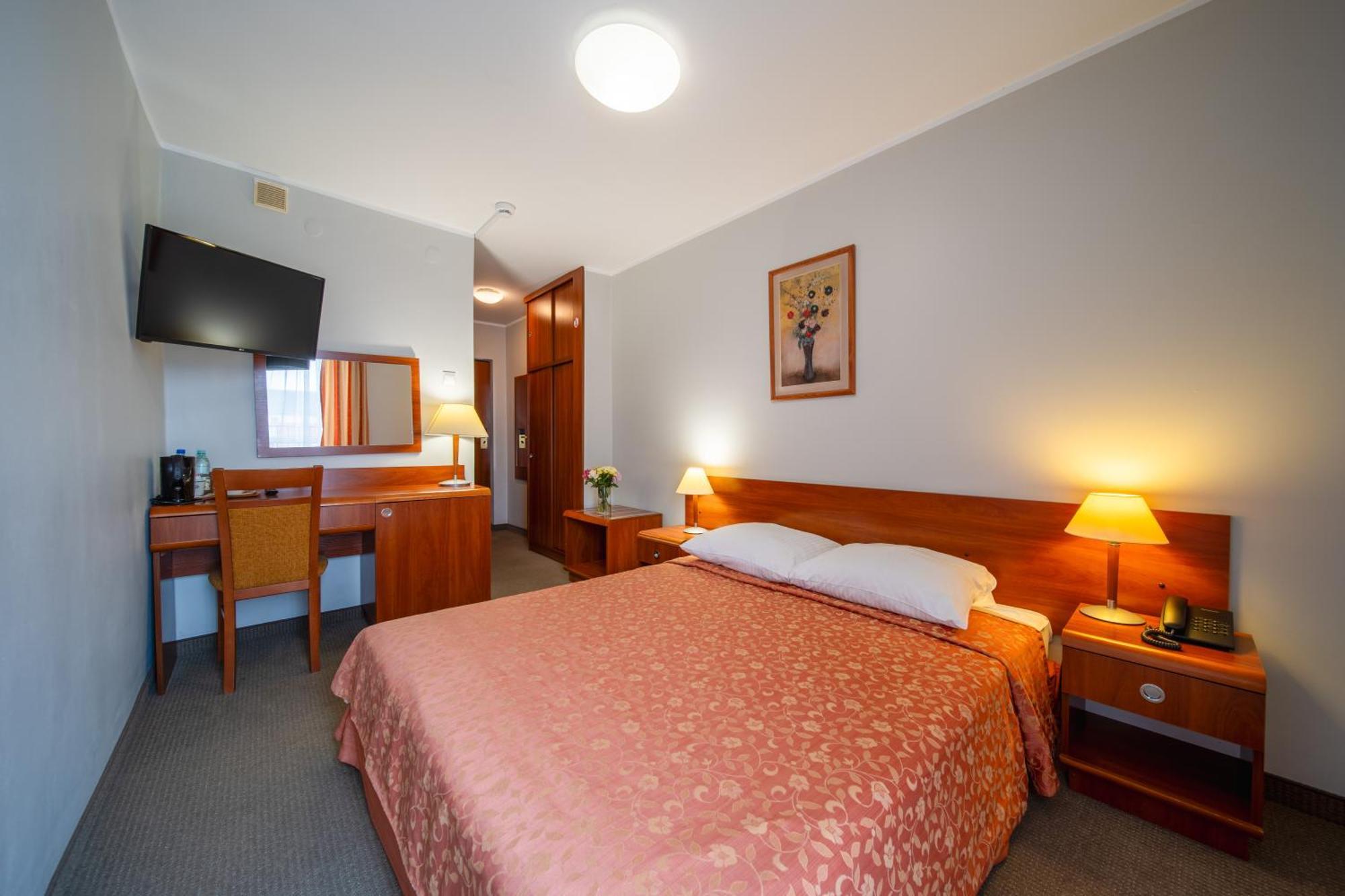 Hotel Gromada Łomża Εξωτερικό φωτογραφία