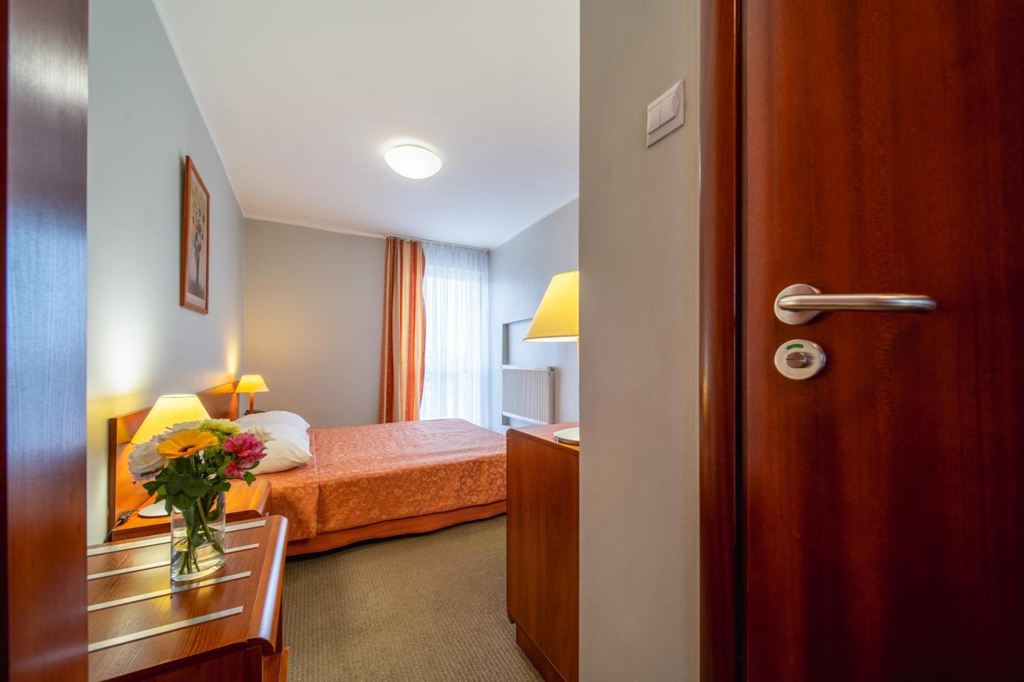Hotel Gromada Łomża Εξωτερικό φωτογραφία
