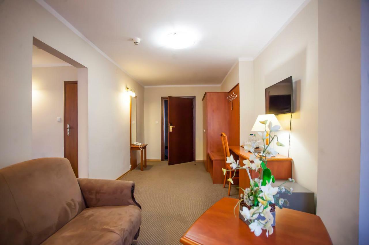 Hotel Gromada Łomża Εξωτερικό φωτογραφία